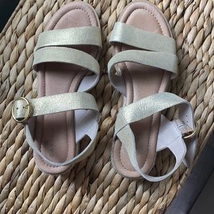 Caslon sandals